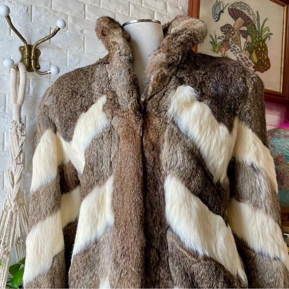 Vintage Parisian Fur 100% Rabbit Fur Coat Cream and Brown Chevron - Picture 3 of 17